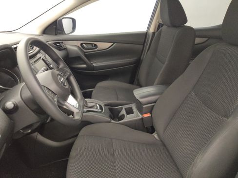 Used 2020 Nissan Rogue Sport S FWD image 17