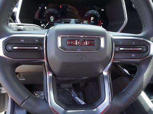 New 2026 GMC Canyon Elevation w/ Convenience Package RWD image 18