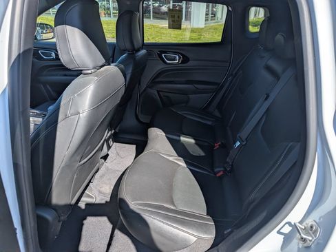 Used 2022 Jeep Compass High Altitude AWD/4WD image 20
