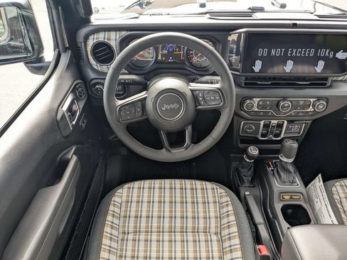 New 2026 Jeep Gladiator Sport AWD/4WD image 16