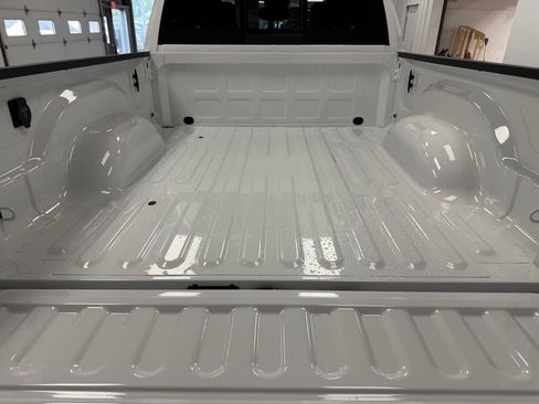 New 2026 RAM 2500 Tradesman AWD/4WD image 4