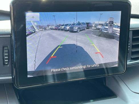 Used 2024 Ford Explorer XLT w/ Equipment Group 202A image 21