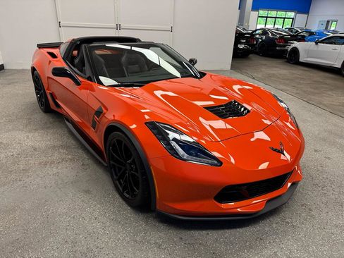 Used 2019 Chevrolet Corvette Grand Sport RWD image 3