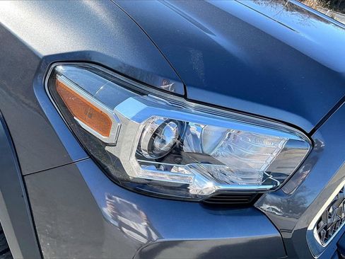 Used 2019 Toyota Tacoma TRD Off-Road image 30