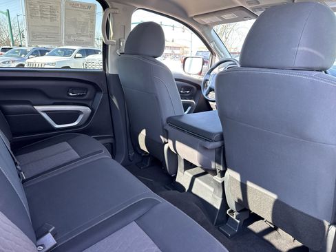 Used 2023 Nissan Titan SV image 34
