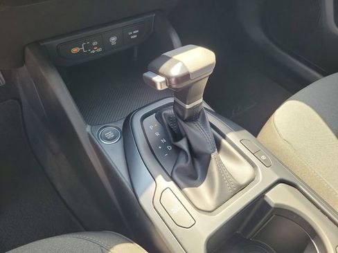 Used 2025 Kia K4 FWD image 30