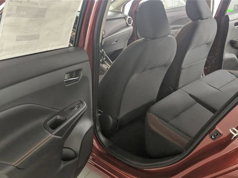 Certified 2021 Nissan Versa SR w/ Trunk Package image 19