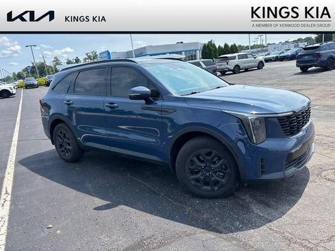 Used 2024 Kia Sorento S w/ Panoramic Sunroof Package FWD image 6