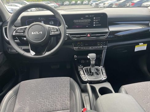 New 2026 Kia Seltos S AWD/4WD image 6
