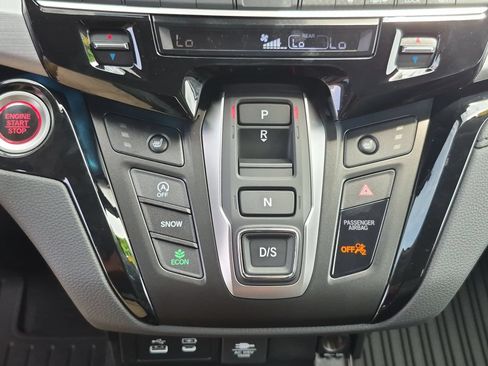 New 2026 Honda Odyssey Touring image 6