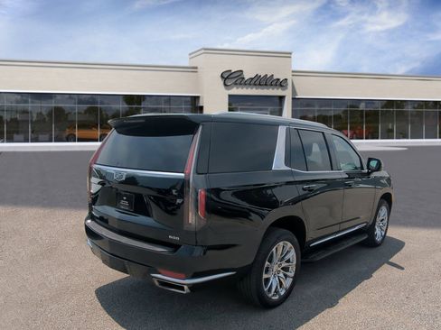Used 2023 Cadillac Escalade Premium Luxury w/ LPO, Radiant Package AWD/4WD image 8