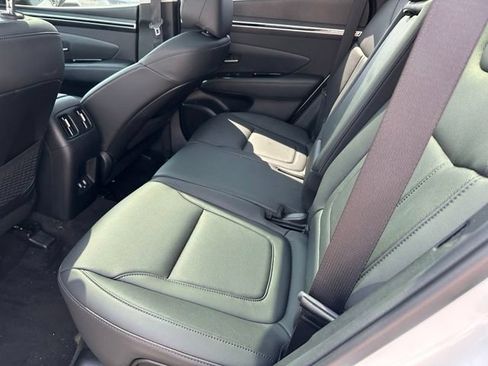 Used 2023 Hyundai Tucson Limited AWD/4WD image 13