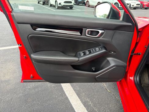 Used 2024 Honda Civic Touring image 13