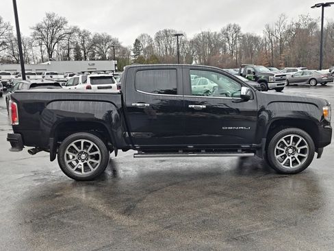 Used 2021 GMC Canyon Denali image 4