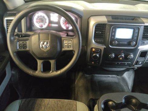 Used 2017 RAM 1500 Classic SLT AWD/4WD image 22