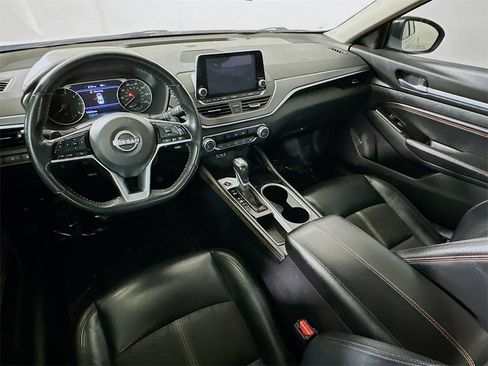 Used 2023 Nissan Altima 2.5 SR image 14