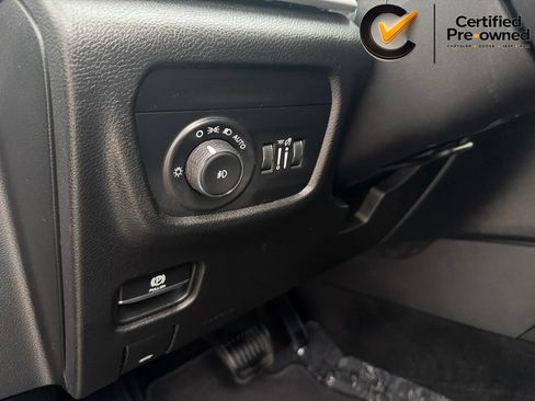 Certified 2022 Jeep Grand Cherokee L Limited AWD/4WD image 54