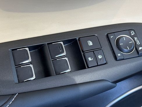 Used 2018 Lexus NX 300 FWD w/ Accessory Package image 13
