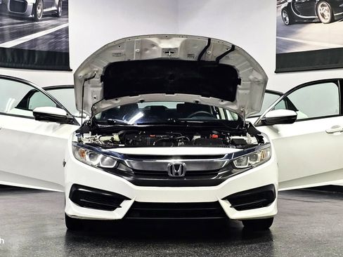 Used 2017 Honda Civic EX image 6