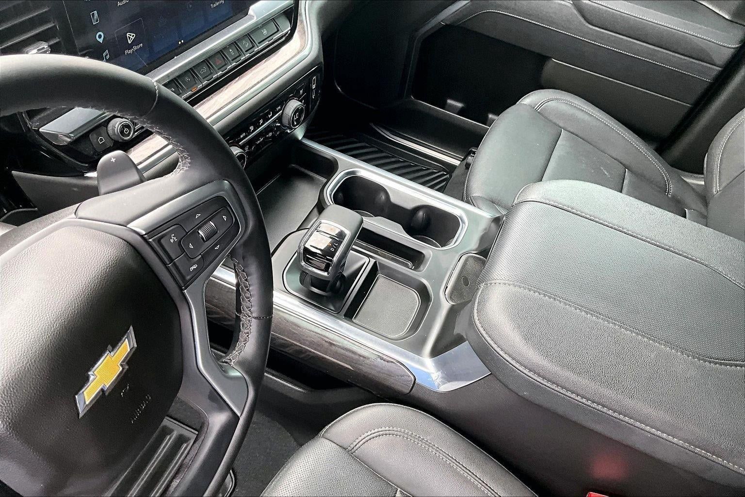 Used 2025 Chevrolet Silverado 1500 LTZ w/ LTZ Premium Package AWD/4WD image 18