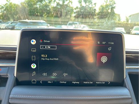 Used 2022 GMC Yukon XL SLE AWD/4WD image 29