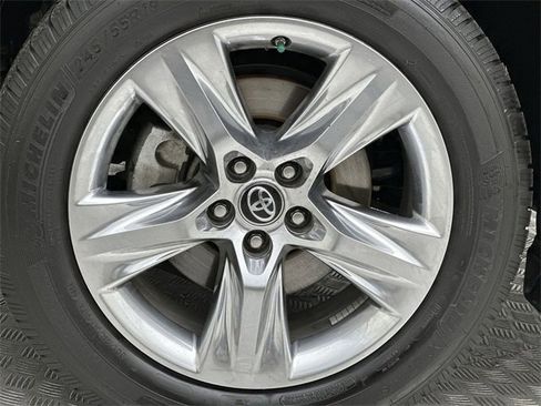 Used 2018 Toyota Highlander Limited image 10