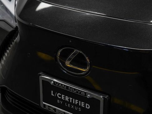 Used 2025 Lexus RZ 300e w/ Accessory Package (2T) FWD image 8