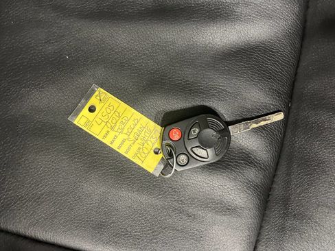 Used 2012 Ford Focus SE FWD image 4