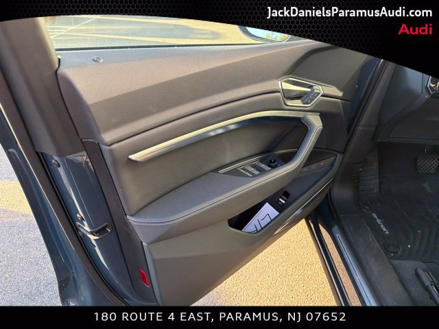 Used 2024 Audi Q8 e-tron Premium Plus w/ Premium Plus Package AWD/4WD image 14