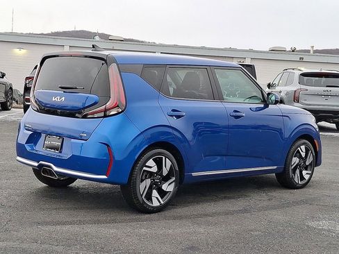 Certified 2023 Kia Soul GT-Line image 6