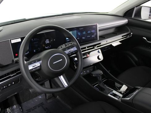 Used 2026 Hyundai Tucson SEL FWD image 19