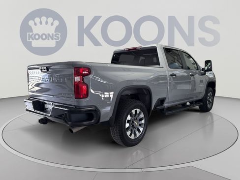 Used 2025 Chevrolet Silverado 2500 Custom w/ Custom Value Package AWD/4WD image 11