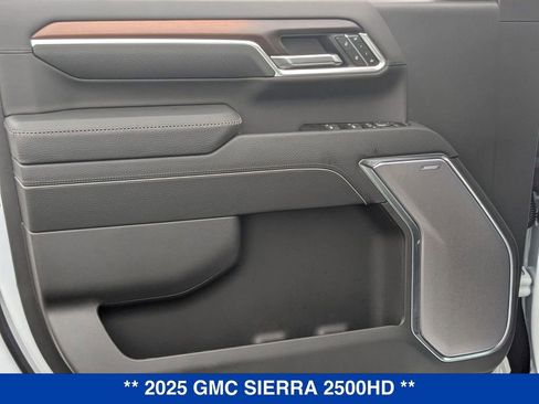 New 2025 GMC Sierra 2500 Denali w/ Denali Reserve Package image 11
