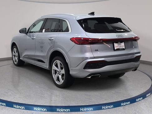 Certified 2025 Audi Q5 2.0T Premium Plus w/ Premium Plus image 8