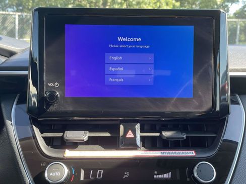 Used 2026 Toyota Corolla LE FWD image 27