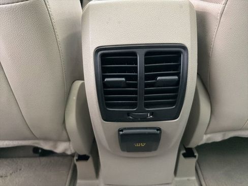 Used 2014 Ford C-MAX SEL w/ Equipment Group 302A image 22