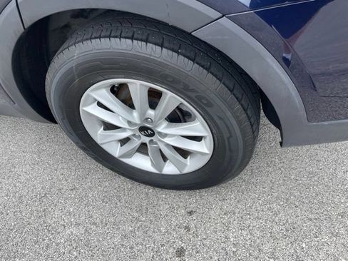 Used 2020 Kia Sorento LX AWD/4WD image 15