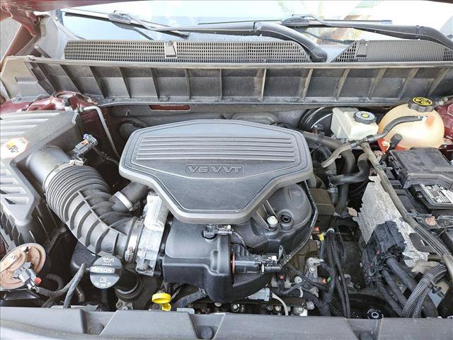 Used 2017 GMC Acadia SLE w/ Driver Alert Package I AWD/4WD image 26