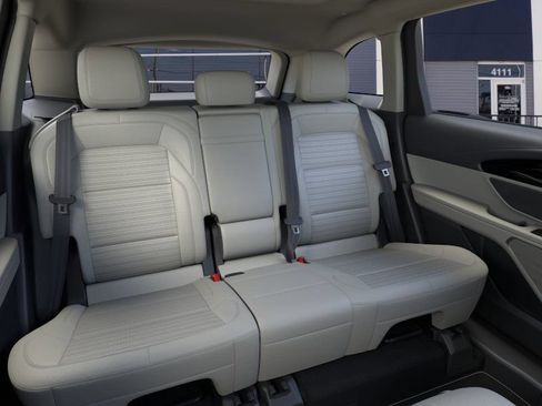 New 2026 Lincoln Nautilus Reserve w/ Jet Appearance Package AWD/4WD image 11