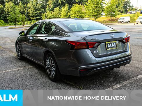 Used 2025 Nissan Altima 2.5 SV FWD image 5