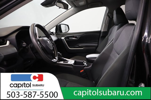 Used 2025 Toyota RAV4 XLE AWD/4WD image 11