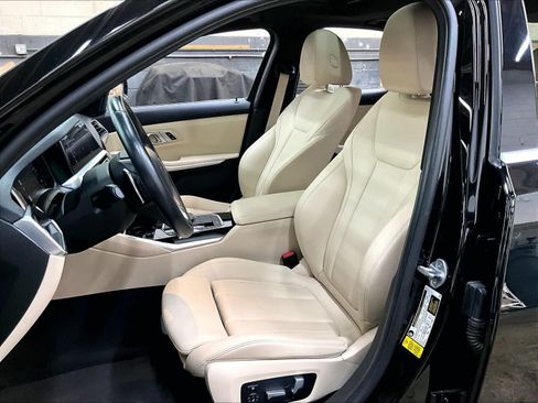 Used 2019 BMW 330i Sedan w/ Convenience Package RWD image 27