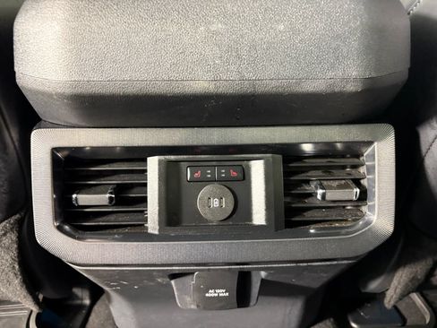 Used 2026 Ford F450 Platinum w/ FX4 Off-Road Package AWD/4WD image 31