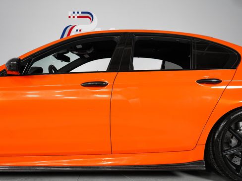 Used 2014 BMW M5 RWD image 8