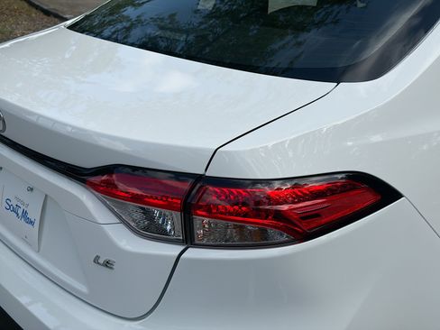 Used 2025 Toyota Corolla LE FWD image 26