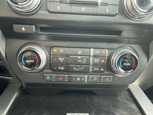 Used 2018 Ford F150 Platinum w/ Max Trailer Tow Package AWD/4WD image 19
