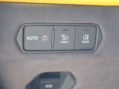 Used 2025 Lamborghini Revuelto AWD/4WD image 16