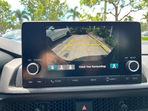 Used 2025 Honda CR-V EX image 10