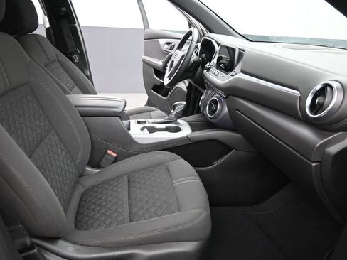 Used 2020 Chevrolet Blazer LT FWD image 25