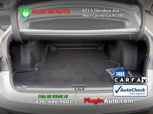 Used 2023 Lexus IS 350 F Sport w/ Navigation Package RWD image 12
